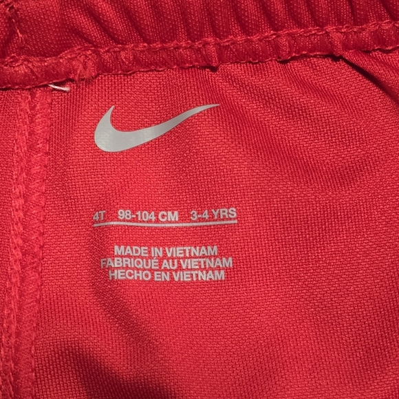 Nike Toddler Boys 4T White and Red Athletic Set - Picture 7 of 8